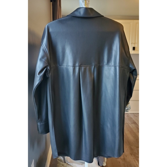 Zara - Oversized Faux Leather Shirt Jacket - Picture 2 of 9